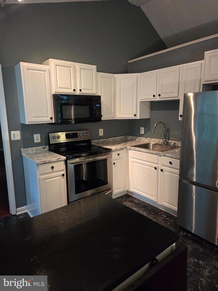 5183 Jackson Ct, Warrenton, VA 20187