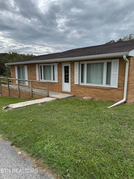 417 E Rockwood St, Rockwood, TN 37854