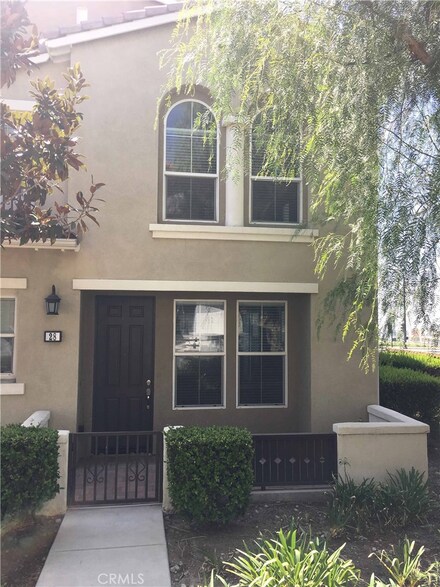 15723 Parkhouse Dr Unit 28, Fontana, CA 92336