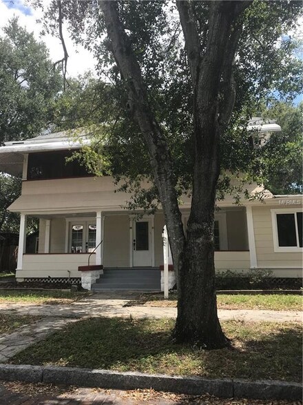 819 6th St N, Saint Petersburg, FL 33701