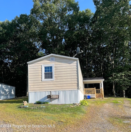 9 Joyce St, Moosic, PA 18507