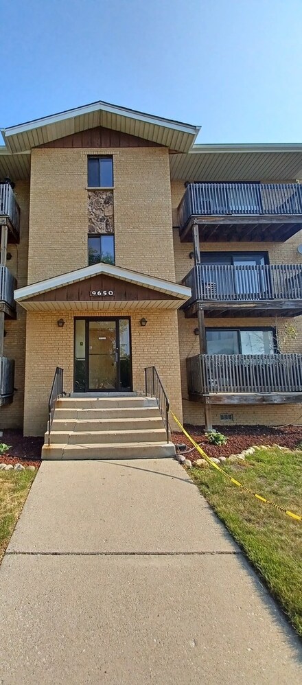 9650 Nottingham Ave Unit 2H, Chicago Ridge, IL 60415