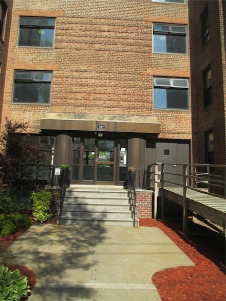 2271 Knapp St Unit 2E, Brooklyn, NY 11229