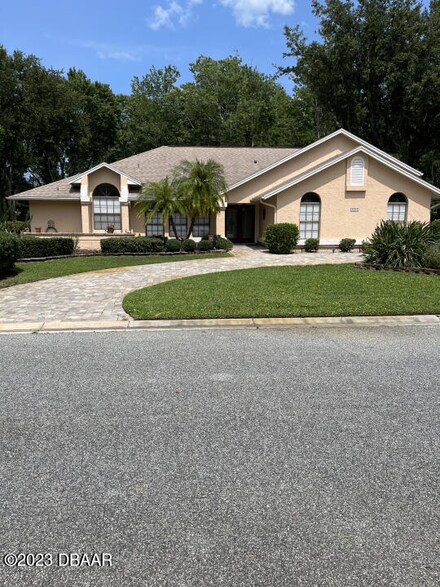 3293 Spruce Creek Glen, Port Orange, FL 32128