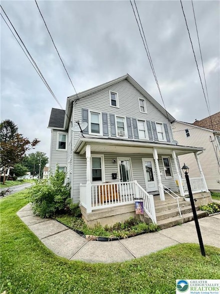 23 E North St, Nazareth, PA 18064