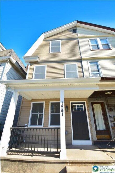 1541 Lehigh St, Easton, PA 18042