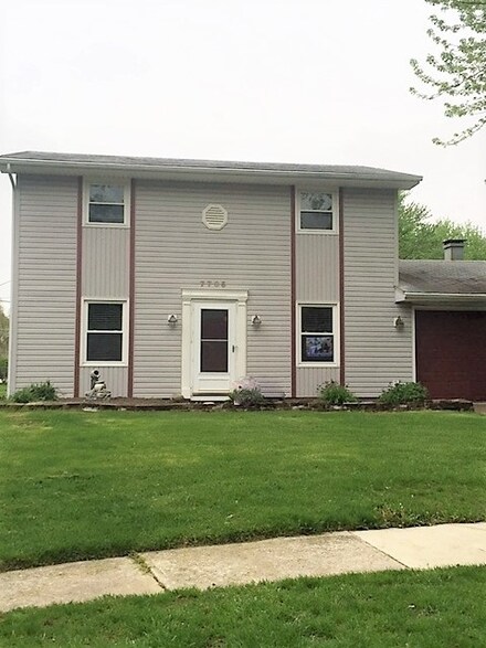 7735 Clover Meadow Dr, Fort Wayne, IN 46815