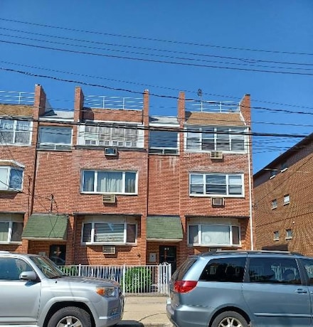 46-18 161st St Unit C4, Flushing, NY 11358