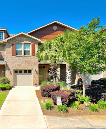 2067 Wilsons Plover Cir, Navarre, FL 32566