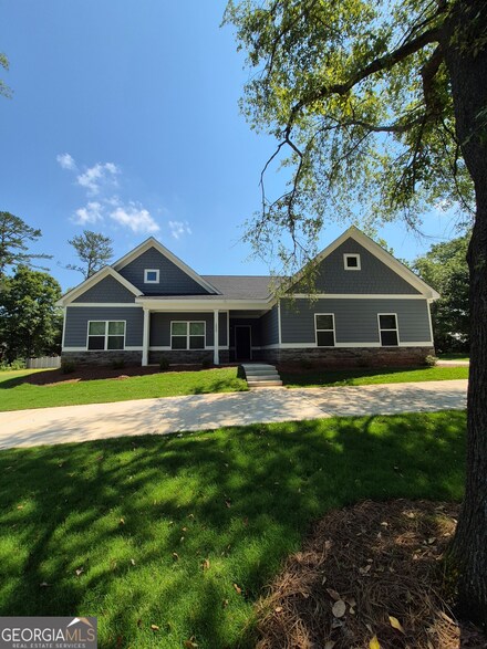 1090 Fox Glen Dr, Watkinsville, GA 30677