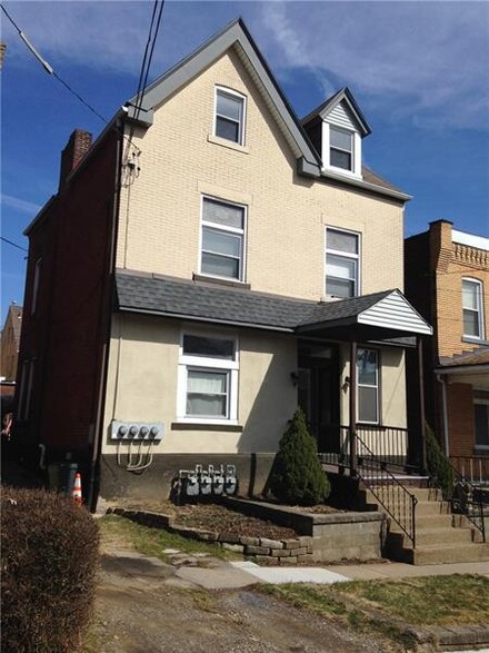 5417 Bossart St, Pittsburgh, PA 15206