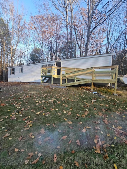 42 Squire Ct, Winthrop, ME 04364