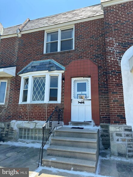 2132 Saint Vincent St, Philadelphia, PA 19149
