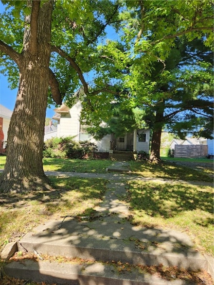 2804 Pine Ave, Mattoon, IL 61938
