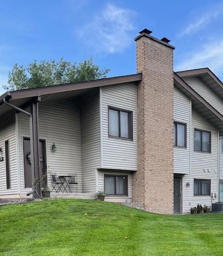 7168 W 113th St, Bloomington, MN 55438