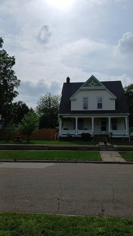 211 N 9th St, Norfolk, NE 68701