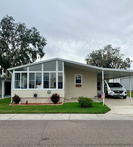 6008 Spring Lake Cir, Zephyrhills, FL 33540