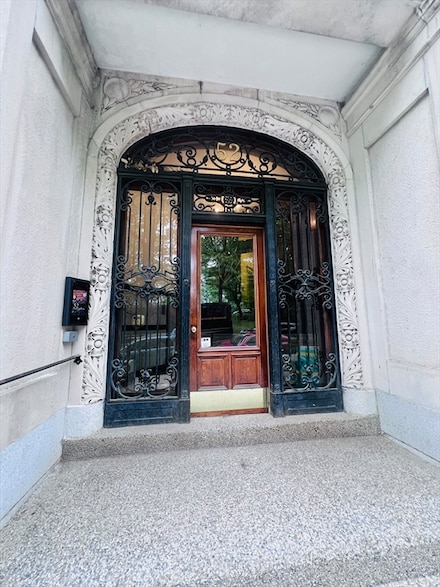 52 Charlesgate E Unit 160, Boston, MA 02215