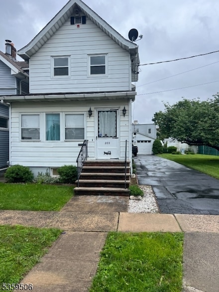 203 W Blancke St, Linden, NJ 07036