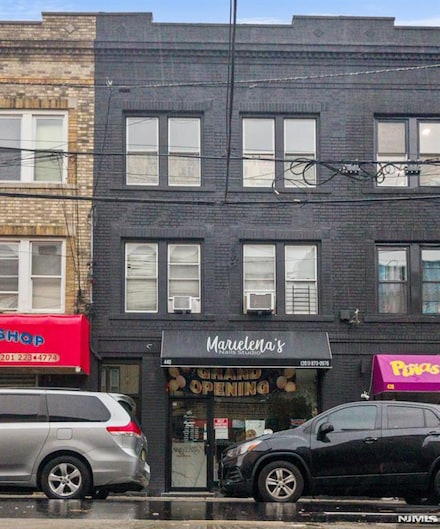 440 52nd St, West New York, NJ 07093