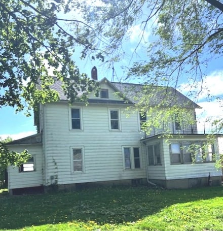 11491 W Main Rd, Lena, IL 61048