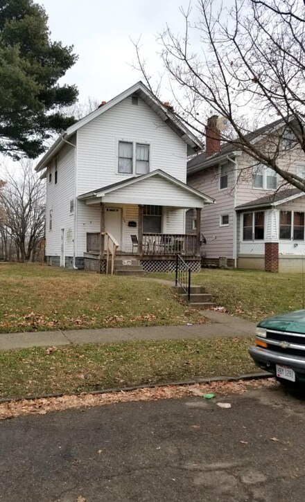 304 N Burgess Ave, Columbus, OH 43204
