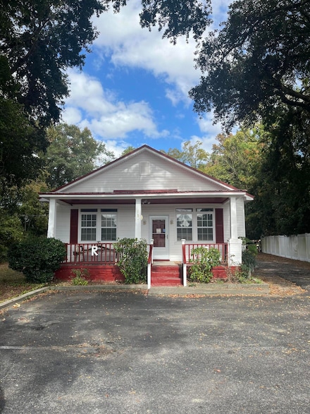 507 E 5th St N, Summerville, SC 29483