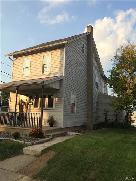 131 S 4th St, Coplay, PA 18037