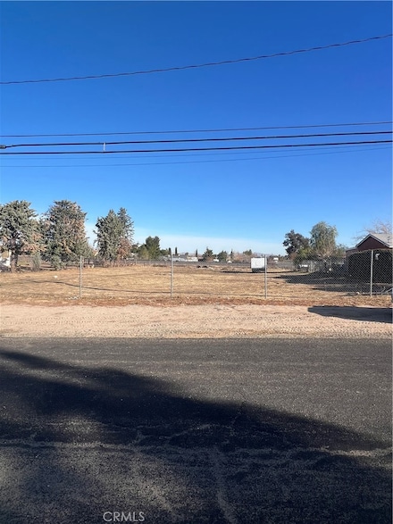 19 Live Oak St, Hesperia, CA 92345