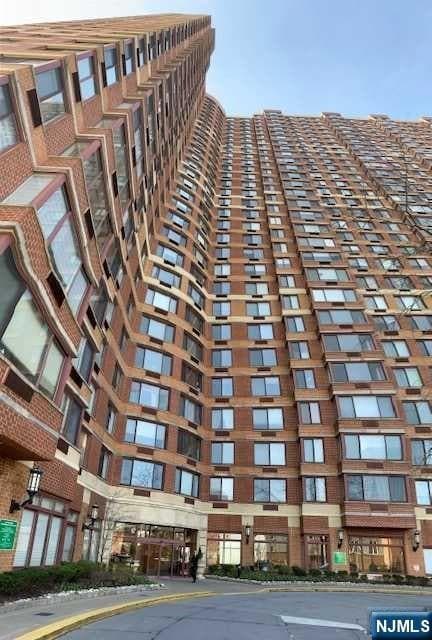 100 Old Palisade Rd Unit 3201, Fort Lee, NJ 07024