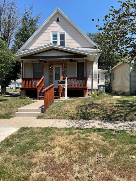 1634 4th Ave, Council Bluffs, IA 51501