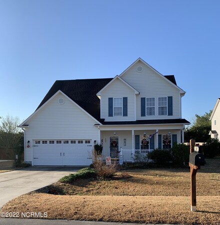 102 Loyd Ln, Beulaville, NC 28518