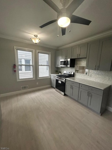 14 Guenther Place, Passaic, NJ 07055