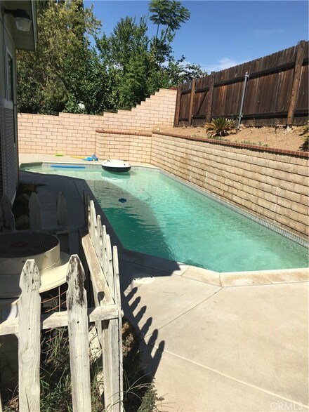 10555 Wrangler Way, Corona, CA 92883