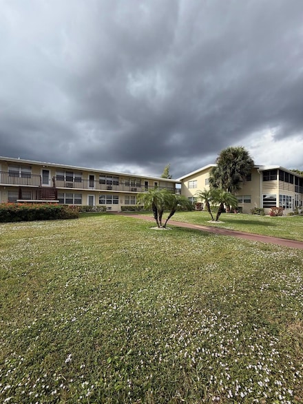 151 Andover F, West Palm Beach, FL 33417