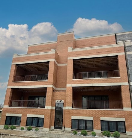 4347 N Richmond St Unit 3N, Chicago, IL 60618
