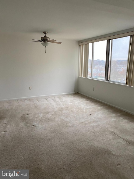 6631 Wakefield Dr Unit 801, Alexandria, VA 22307