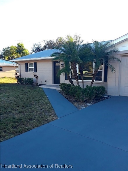 2225 N Huntington Rd, Avon Park, FL 33825