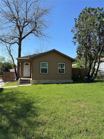 5029 Kessler Rd, River Oaks, TX 76114