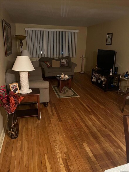 88-25 155th Ave Unit 2B, Howard Beach, NY 11414