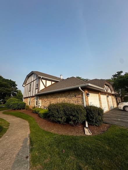 1327 Coventry Cir Unit 236, Vernon Hills, IL 60061