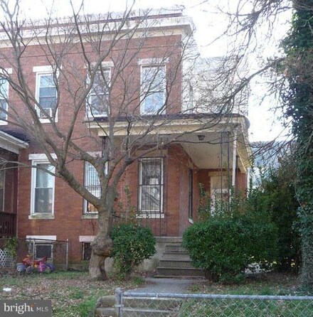 2823 W Mosher St, Baltimore, MD 21216
