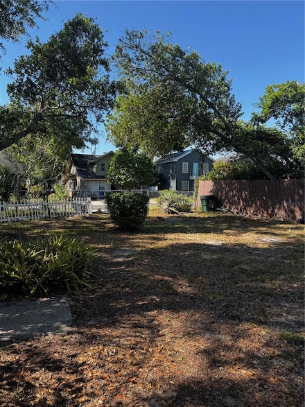 229 Avenue B NE, Winter Haven, FL 33881