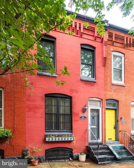841 N Newkirk St, Philadelphia, PA 19130