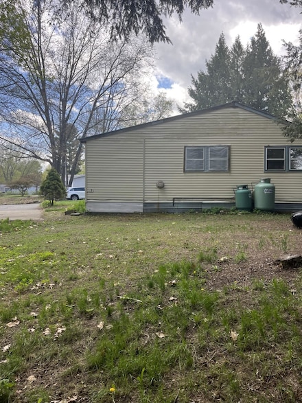 49 Erin Ct, Charles Town, NH 03603