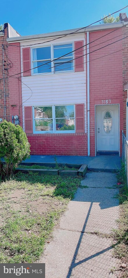 3183 Bero Rd, Halethorpe, MD 21227