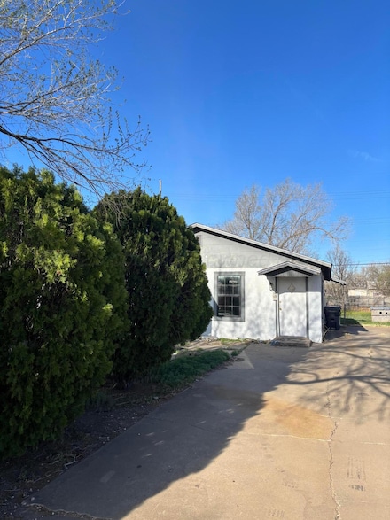 907 N Lake St, Amarillo, TX 79107
