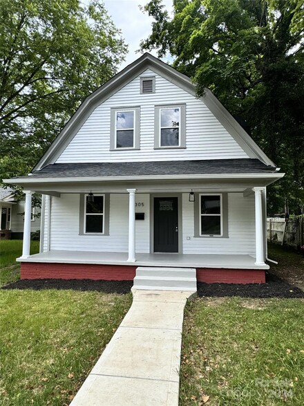 305 S Iredell Ave, Spencer, NC 28159
