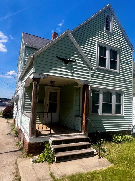 102 E Walnut St, Ashland, OH 44805