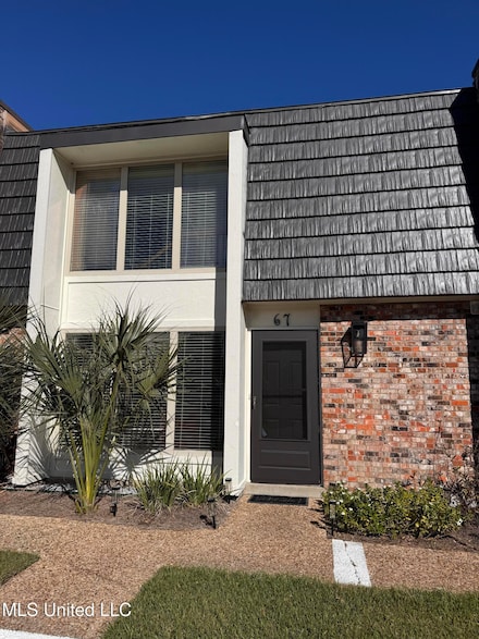 527 Front Beach Dr Unit 67, Ocean Springs, MS 39564
